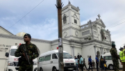 ۲۹۰ کشته و ۵۰۰ زخمی در هشت انفجار سریلانکا/ حمله به کلیساها و هتل ها (+عکس)